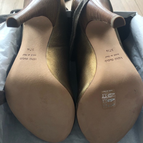 Luxury Designer Vera Wang Gold Palm High Heels - NWT - Picture 6 of 7